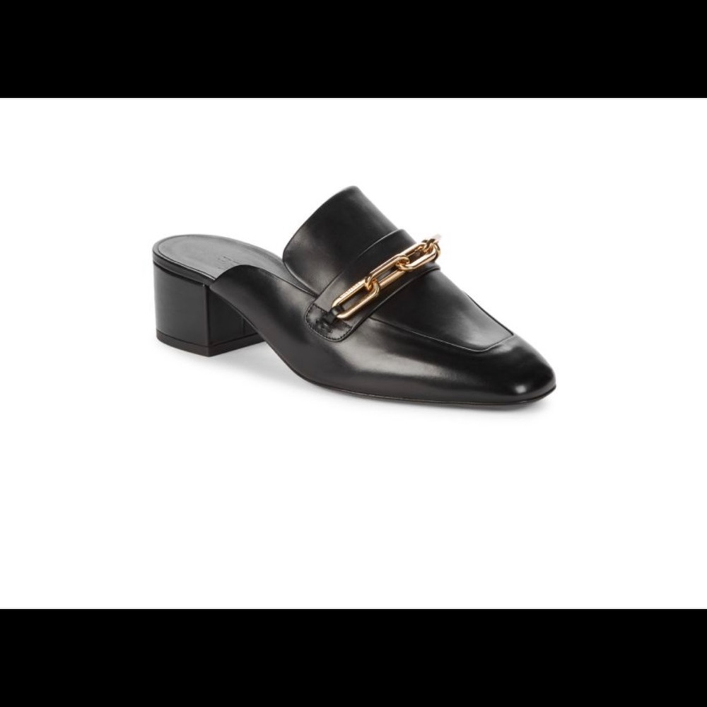 NWOT BURBERRY Chic heeled black leather mules